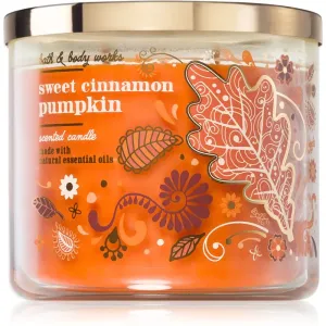 Bath & Body Works Sweet Cinnamon Pumpkin scented candle 411 g