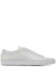 Low shoes Common Projects