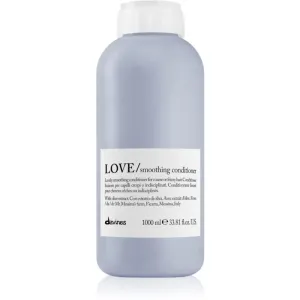 Davines Essential Haircare LOVE Smoothing Conditioner smoothing conditioner for unruly and frizzy hair 1000 ml