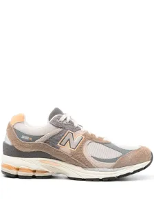NEW BALANCE - M2002r Sneakers