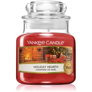 Yankee Candle Holiday Hearth scented candle 104 g