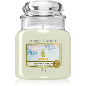 Yankee Candle Snow Globe Wonderland scented candle 411 g