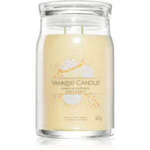 Yankee Candle Vanilla Cupcake scented candle Signature 567 g